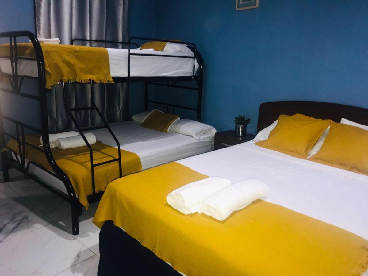 Hotel Casa Blanca León Buitenkant foto