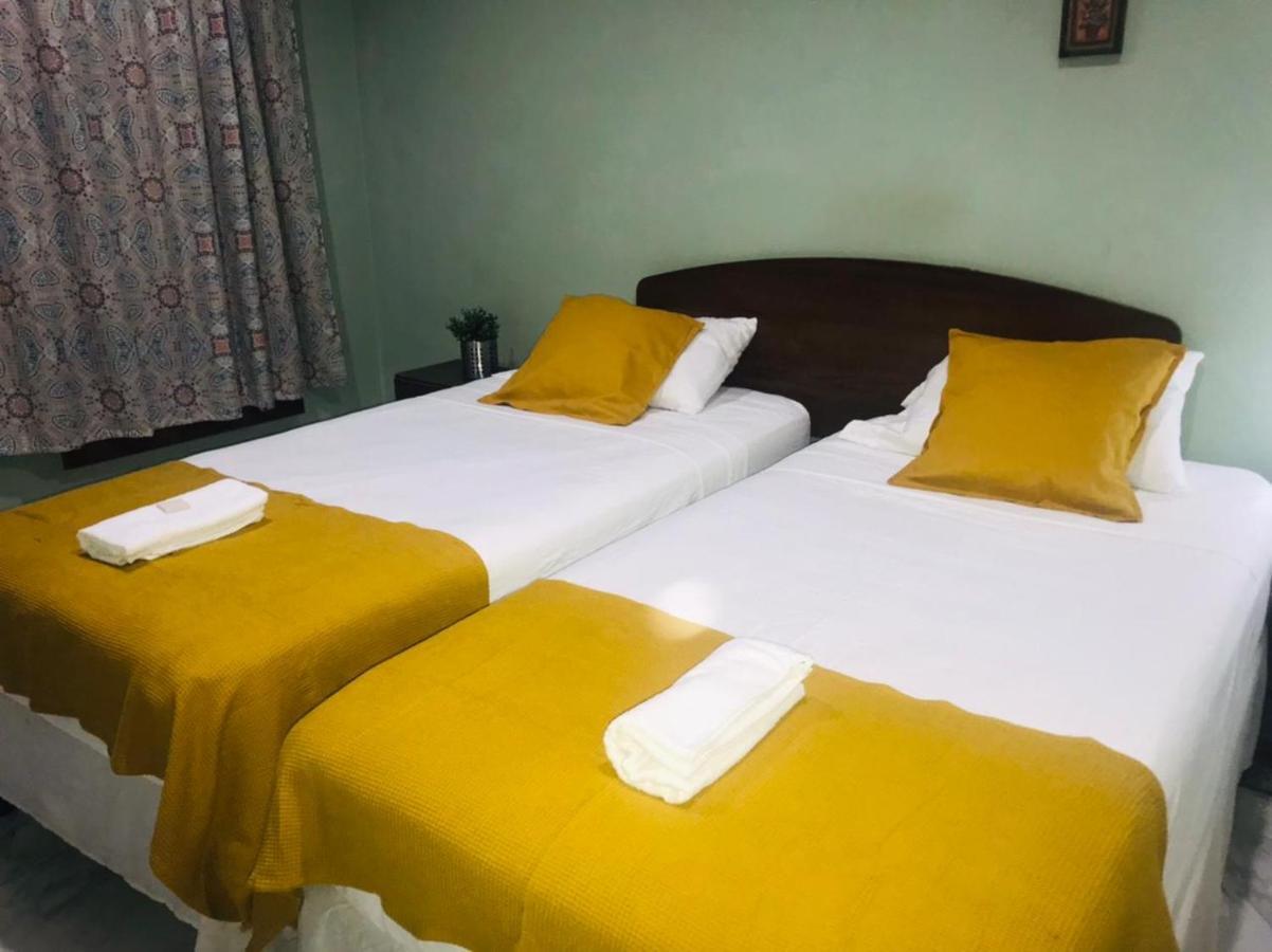 Hotel Casa Blanca León Buitenkant foto
