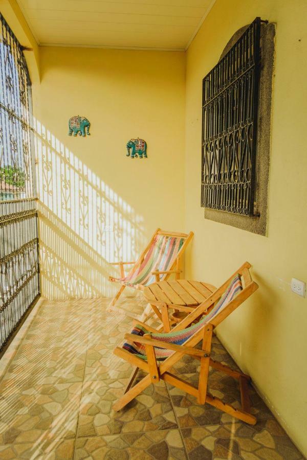 Hotel Casa Blanca León Buitenkant foto