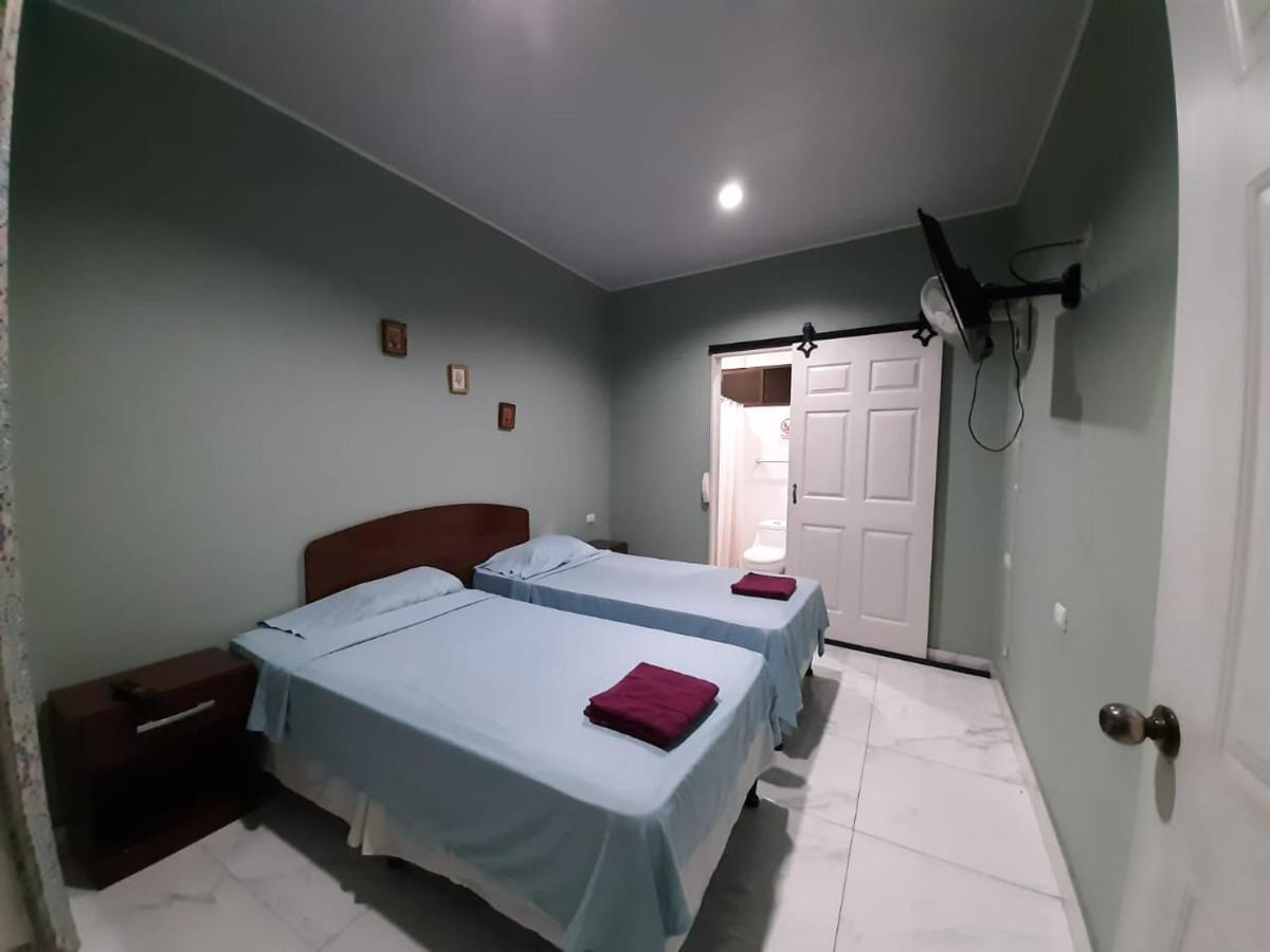Hotel Casa Blanca León Buitenkant foto